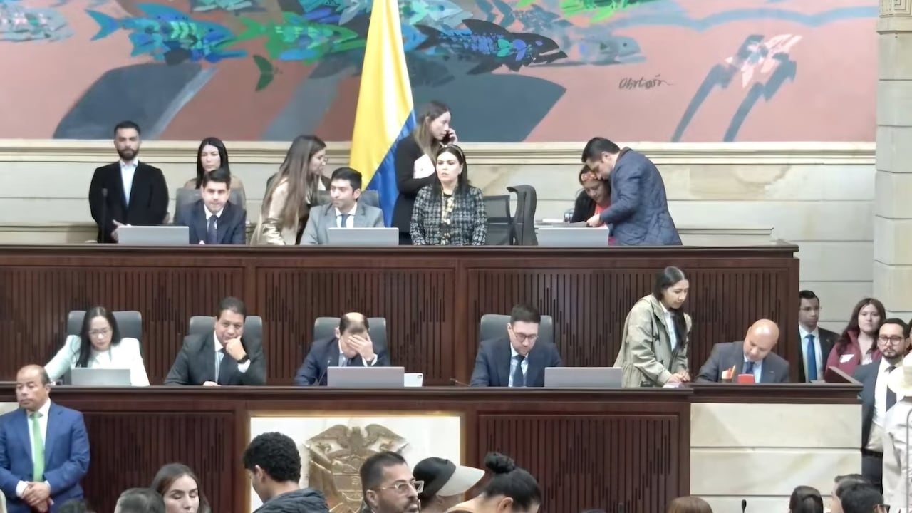 La Cámara de Representantes debate el traslado de la posesión de Abelardo de la Espriella en la ciudad de Cali. Foto: Cámara