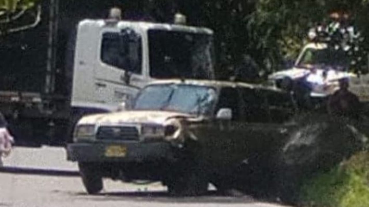 Los sujetos armados ubicaron y activaron hasta explosivos a la hora de ejecutar este asalto en plena vía Panamericana, indicaron los testigos.