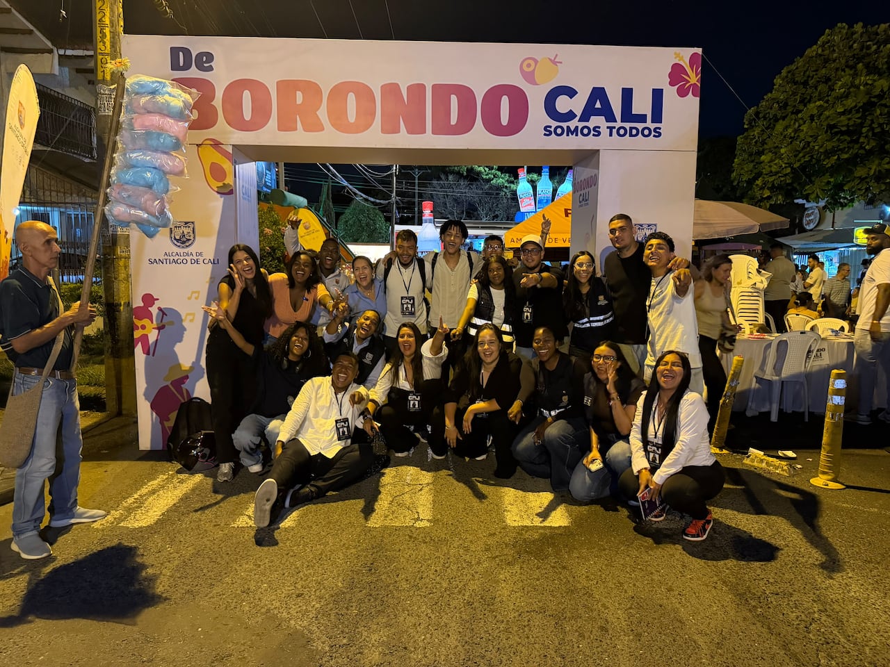 ‘De Borondo por Cali’ en su recorrido por el barrio Capri.