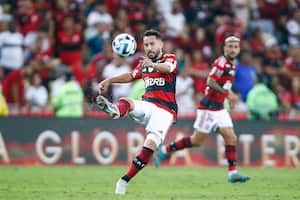 Everton Ribeiro es una de las figuras de Flamengo.