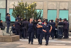 Empleadas de servicio en la Fiscalía protestan por falta de pago