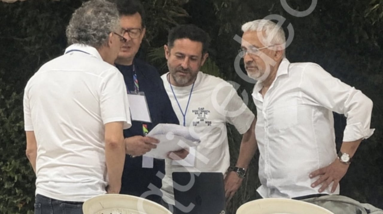 Jorge Lemus, exdirector de la DNI; Víctor de Currea-Lugo, exasesor de Presidencia; Hollman Morris, exdirector de RTVC.