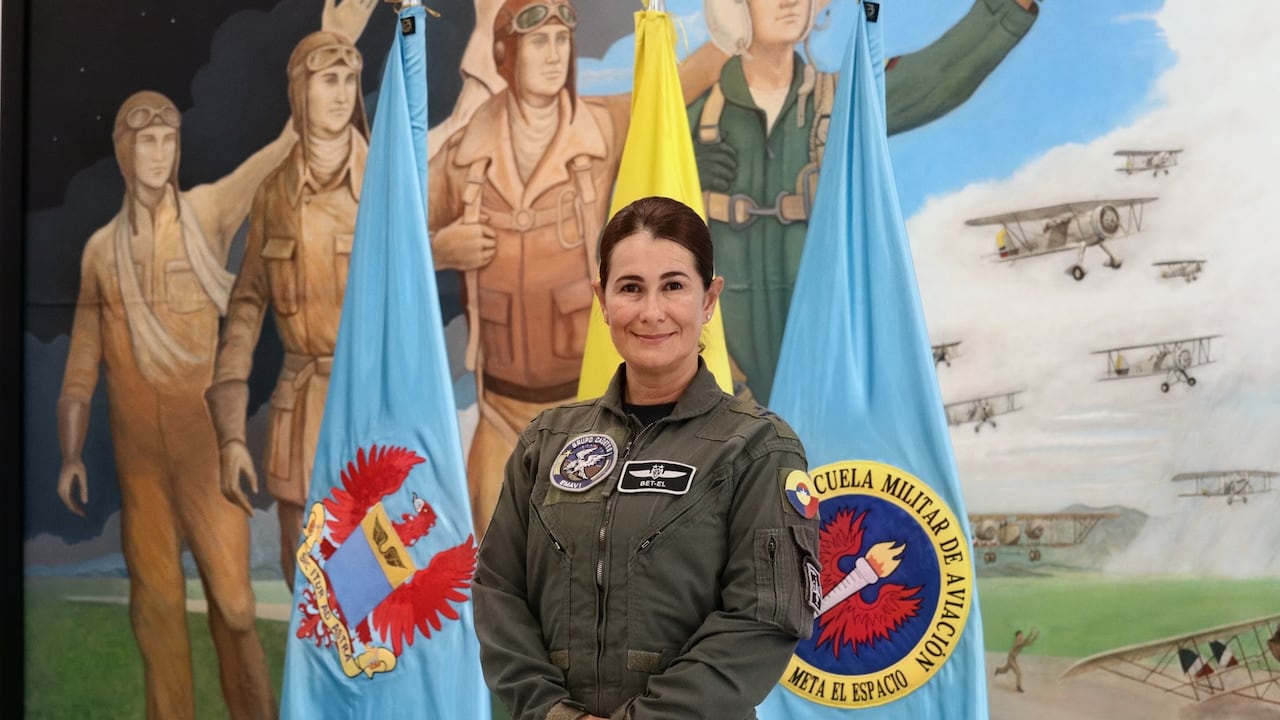 Coronel Luz Estela Franco Yepes directora (e) de la Escuela Militar de Aviación Marco Fidel Suárez EMAVI