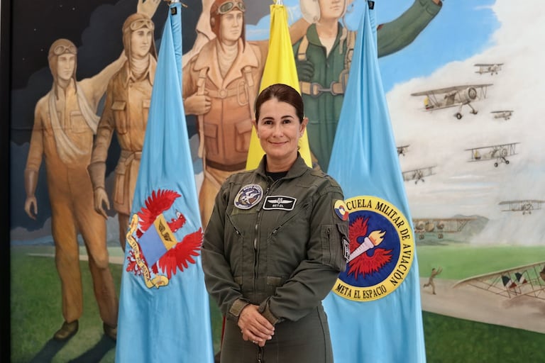 Coronel Luz Estela Franco Yepes directora (e) de la Escuela Militar de Aviación Marco Fidel Suárez EMAVI