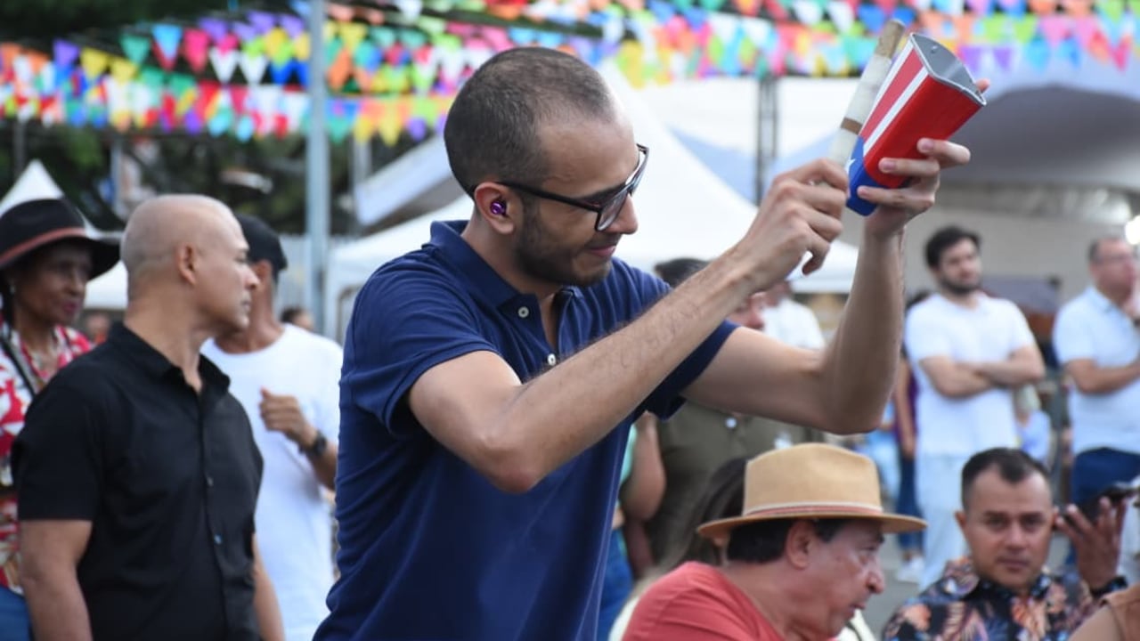 El primer día del Encuentro reunió a cientos de asistentes que disfrutaron, bailaron y escucharon historias contadas a través de la música.