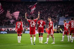 Luis Díaz (14) celebra al marcar uno de los tanto de la goleada ante el RB Leipzig por la Bundesliga.