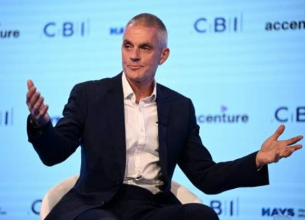 Tim Davie Director general de BBC renunció a su cargo, tras edición engañosa de discurso de Trump.