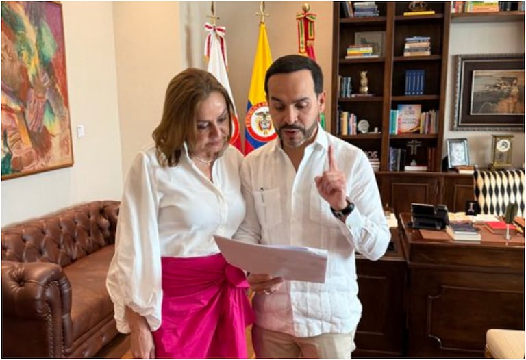 Abelardo De La Espriella y la ministra de Minas
