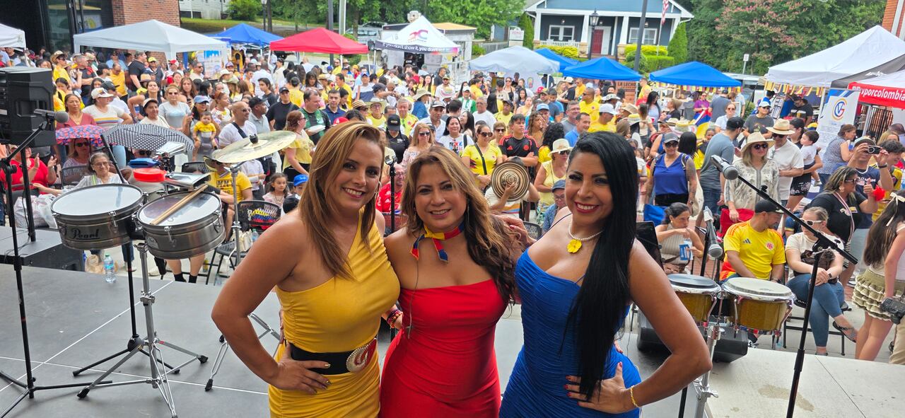Paula Zuleta, Adriana Chamorro y Mahel, la Diva de la Campana, se presentan como Las Mujeres de la Salsa Caleña.