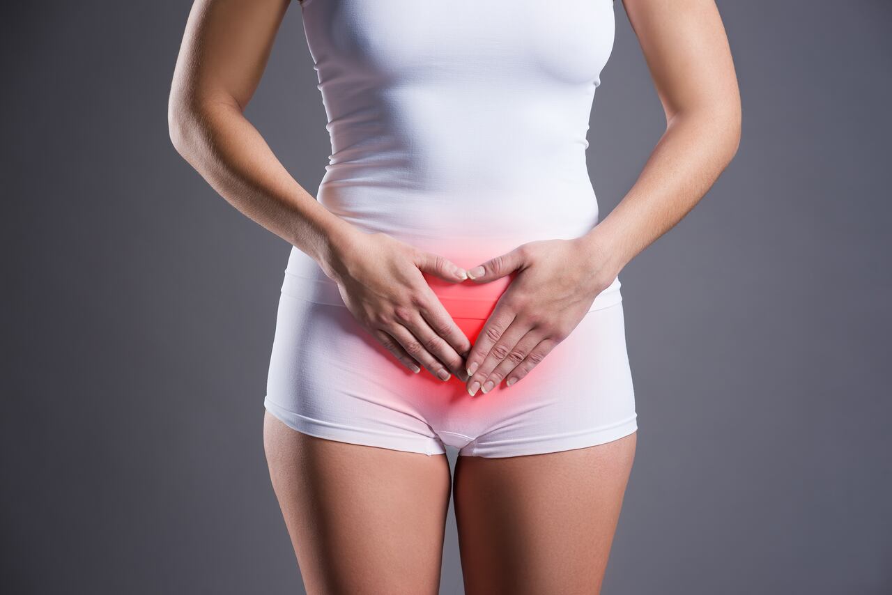 Mujer con dolor abdominal