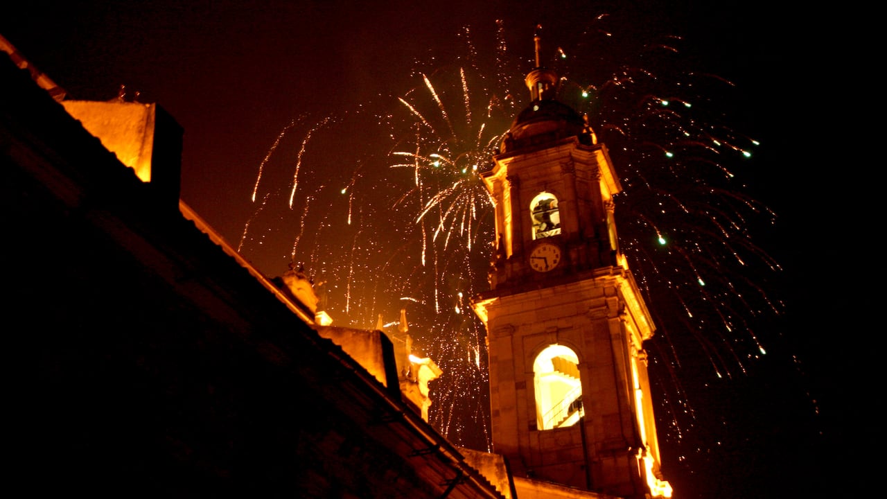 ILUMINACIÓN navideña BOGOTÁ. DÍA DE LAS VELITAS.
BOGOTÁ DICIEMBRE 7 DE 2003.
FOTO: JUAN CARLOS SIERRA- REVISTA SEMANA.