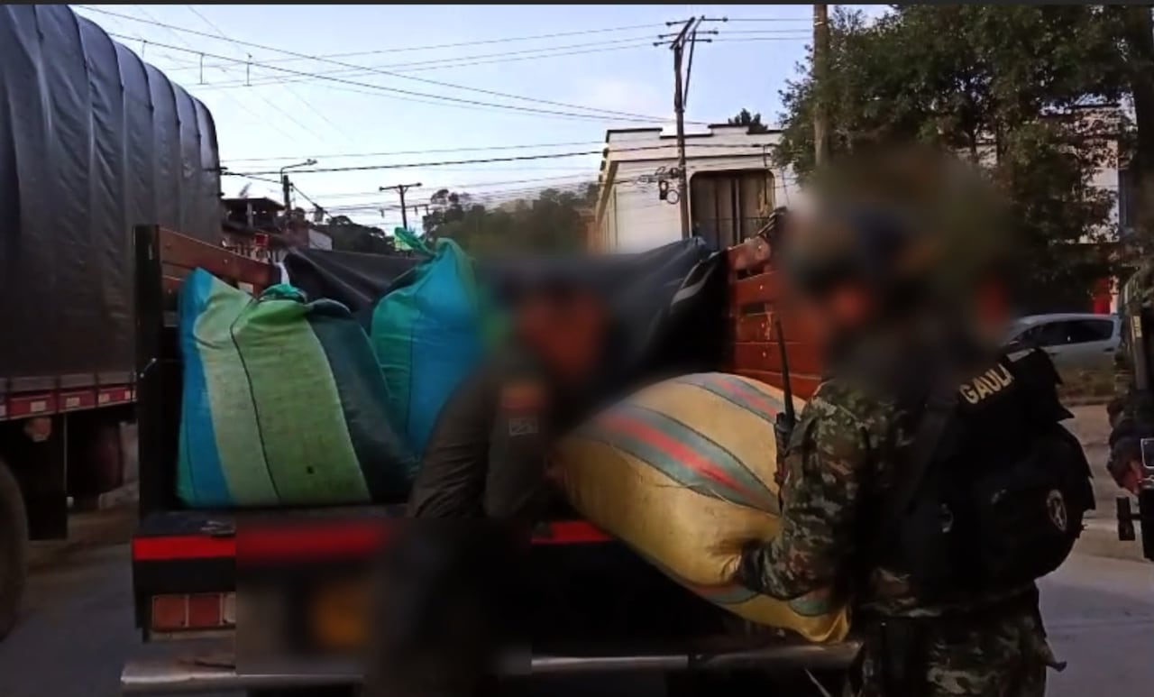 La totalidad del café tipo exportación fue recuperada durante el operativo, evitando millonarias pérdidas para los productores y la cadena cafetera del departamento del Cauca.