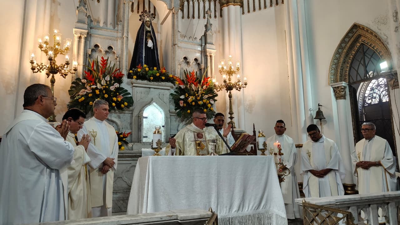 Masiva asistencia a la misa de reconciliación en La Ermita.