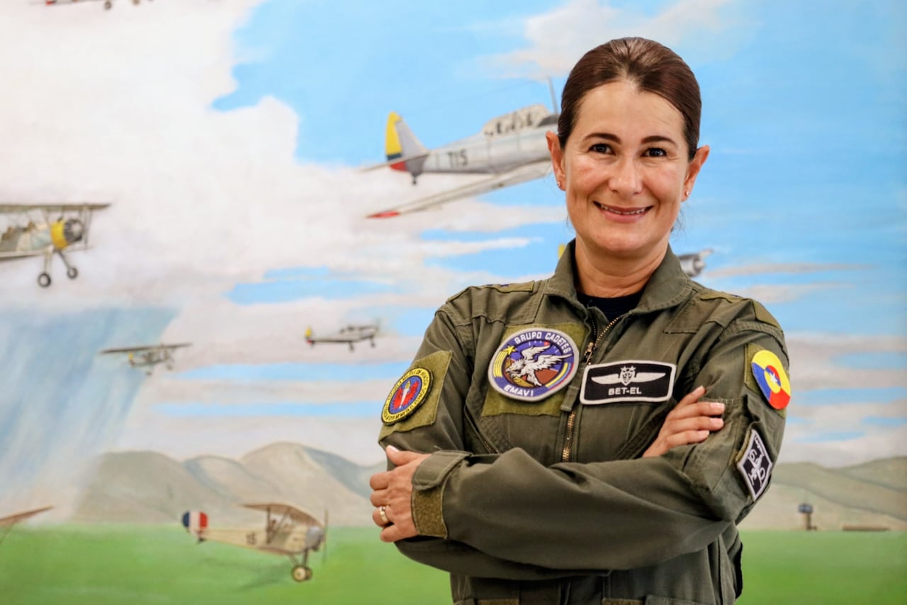 Coronel Luz Estela Franco Yepes directora (e) de la Escuela Militar de Aviación Marco Fidel Suárez EMAVI