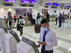 Las personas que volaron ayer desde el aeropuerto Alfonso Bonilla Aragón cumplieron con los protocolos exigidos para viajar. Se reportó normalidad en el reinicio de las operaciones aéreas.