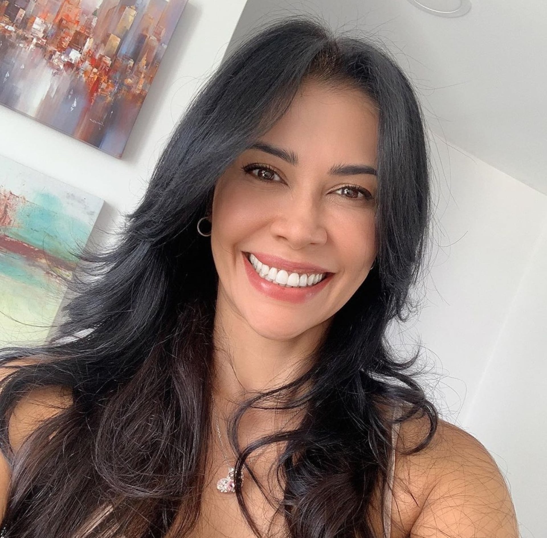 Martha Isabel Bolaños: la nueva imagen del amor por Cali y su salsa - El País