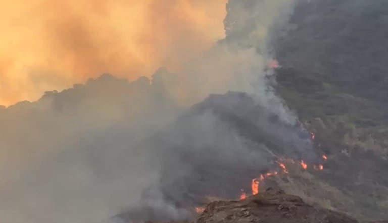 Incendio forestal en Yumbo se convirtió en fuego subterráneo, organismos de socorro y Brigada del Ejército trabajan para extinguirlo