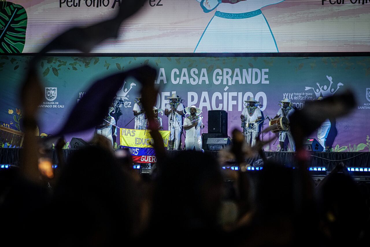 Con mucha alegría, música, folclor y sabor se vivió la magia del Festival de Música del Pacífico Petronio Álvarez. Foto Jorge Orozco / El País.