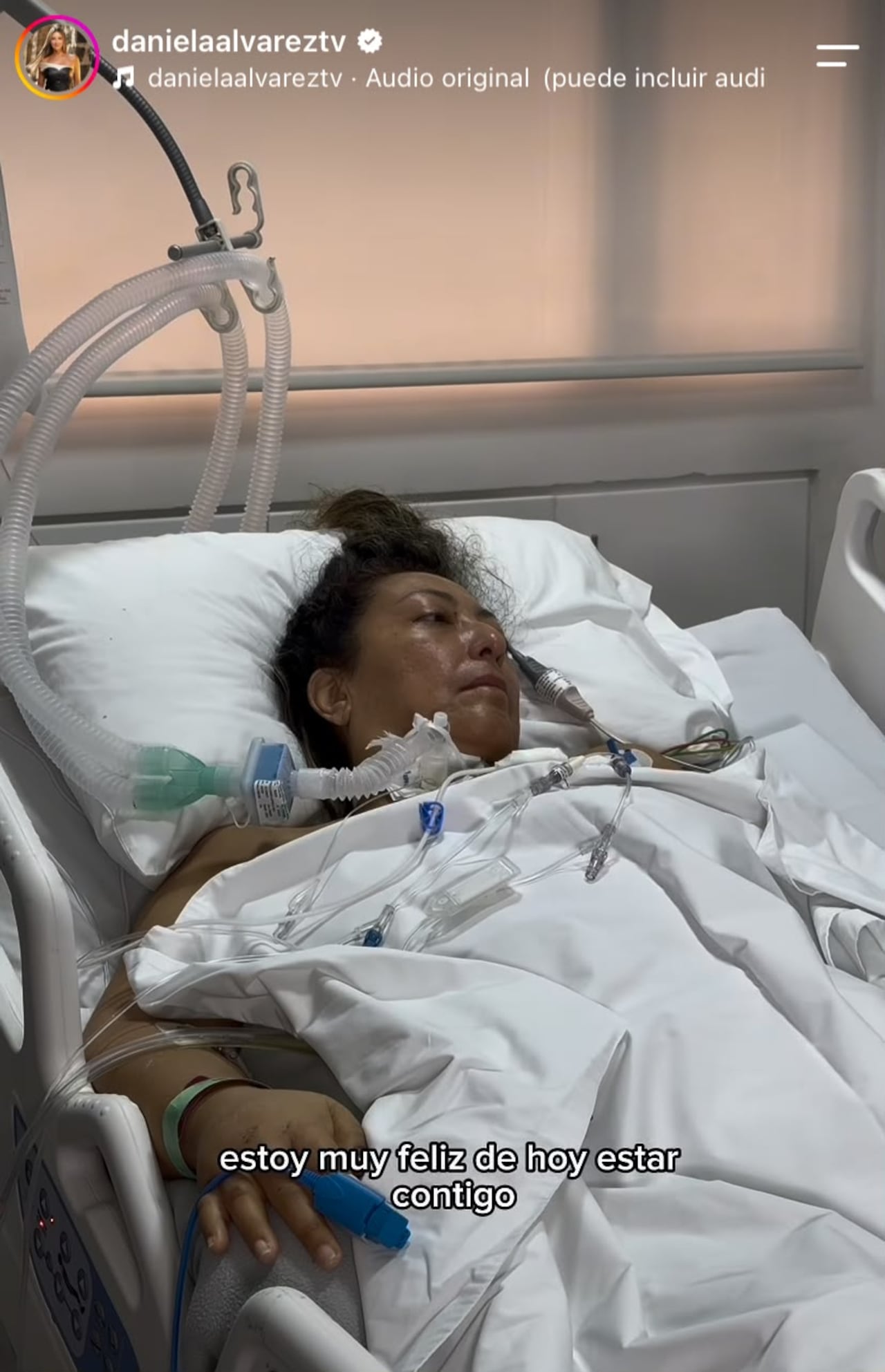 Daniela Álvarez, visitó a sobreviviente del terremoto.