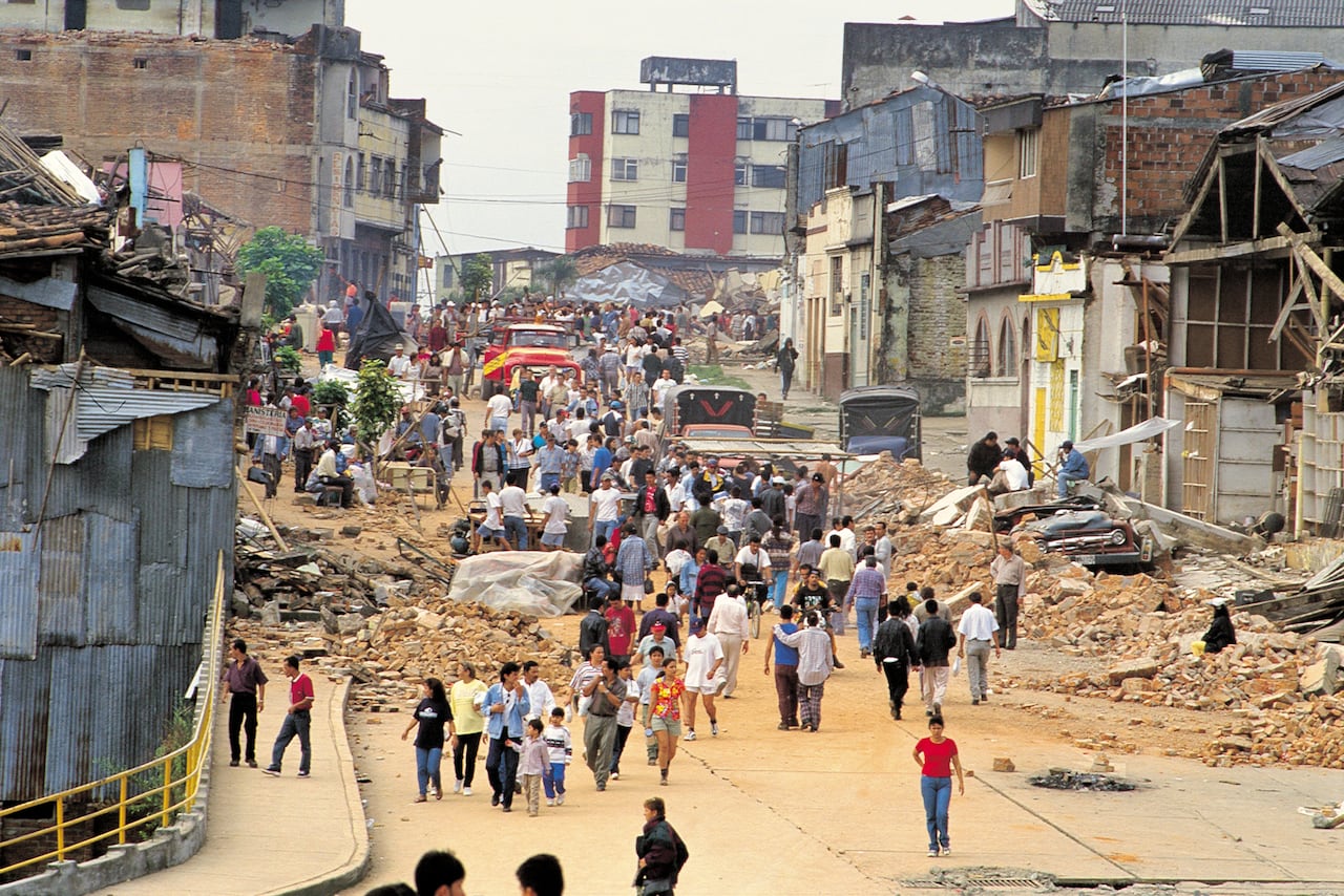 La devastación de un terremoto puede deberse a su magnitud y también a las características de las edificaciones.