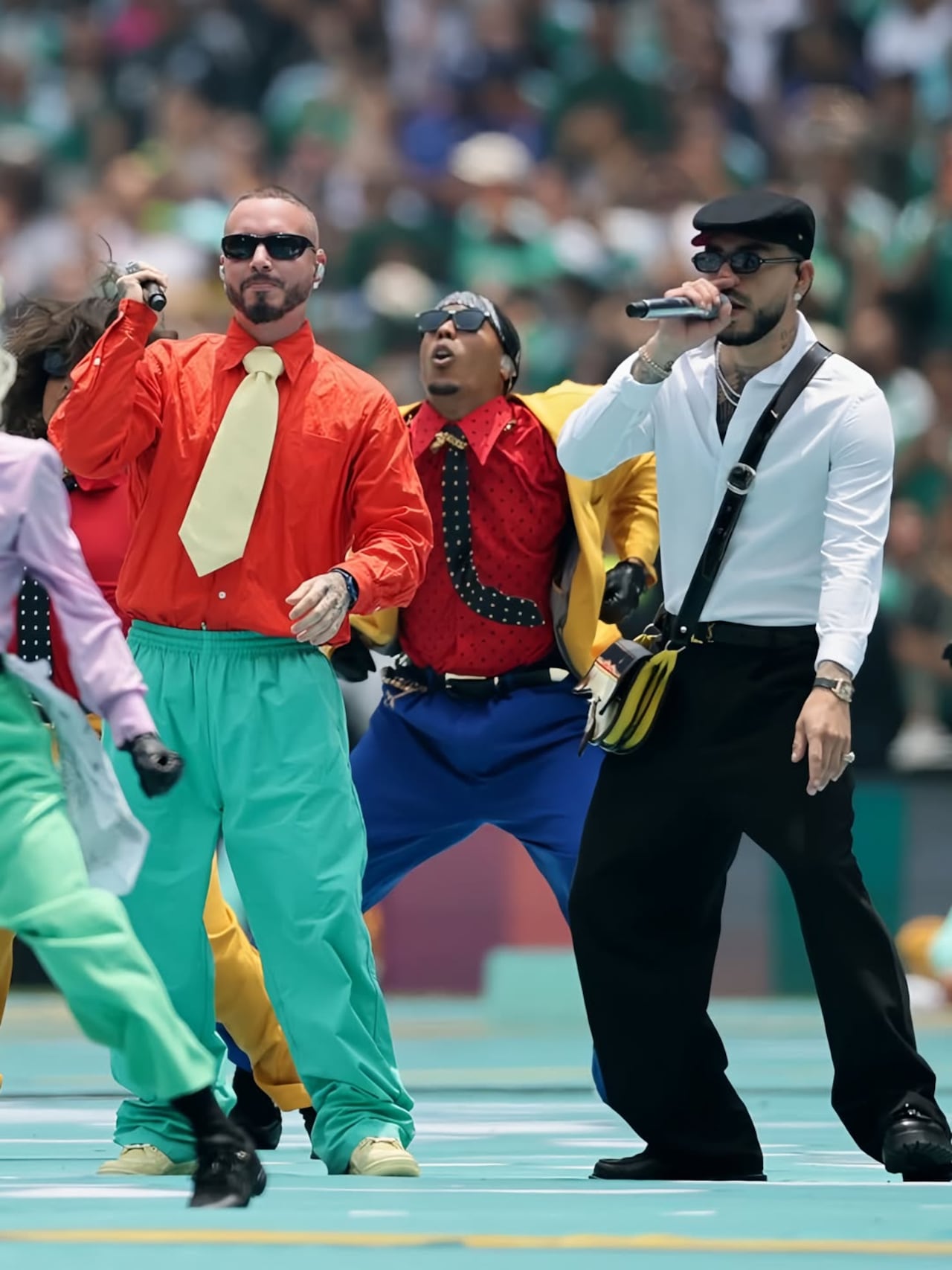 Ryan Castro protagonizó junto a J Balvin el show musical de apertura del Mundial FIFA 2026, en México.