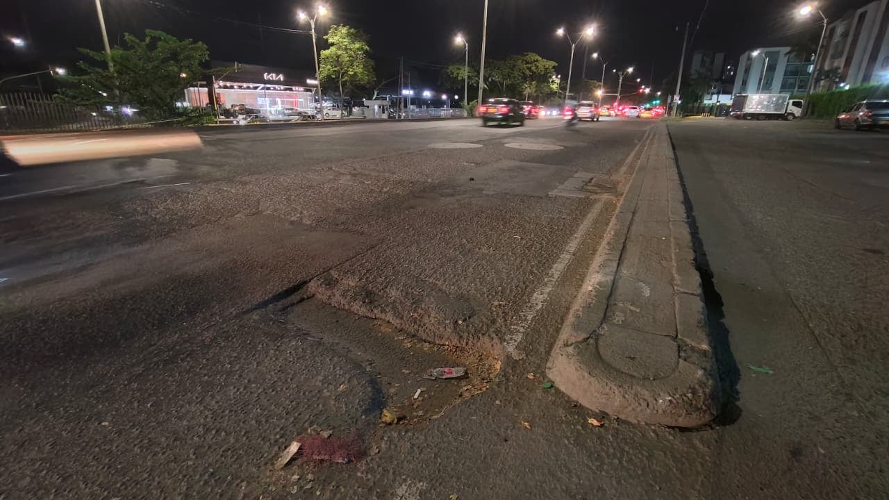 El deterioro de la malla vial en la Calle 70 Norte, entre Sameco y la Avenida 2 Norte, es señalado por conductores como un factor que afecta la movilidad en uno de los principales ingresos a Cali.