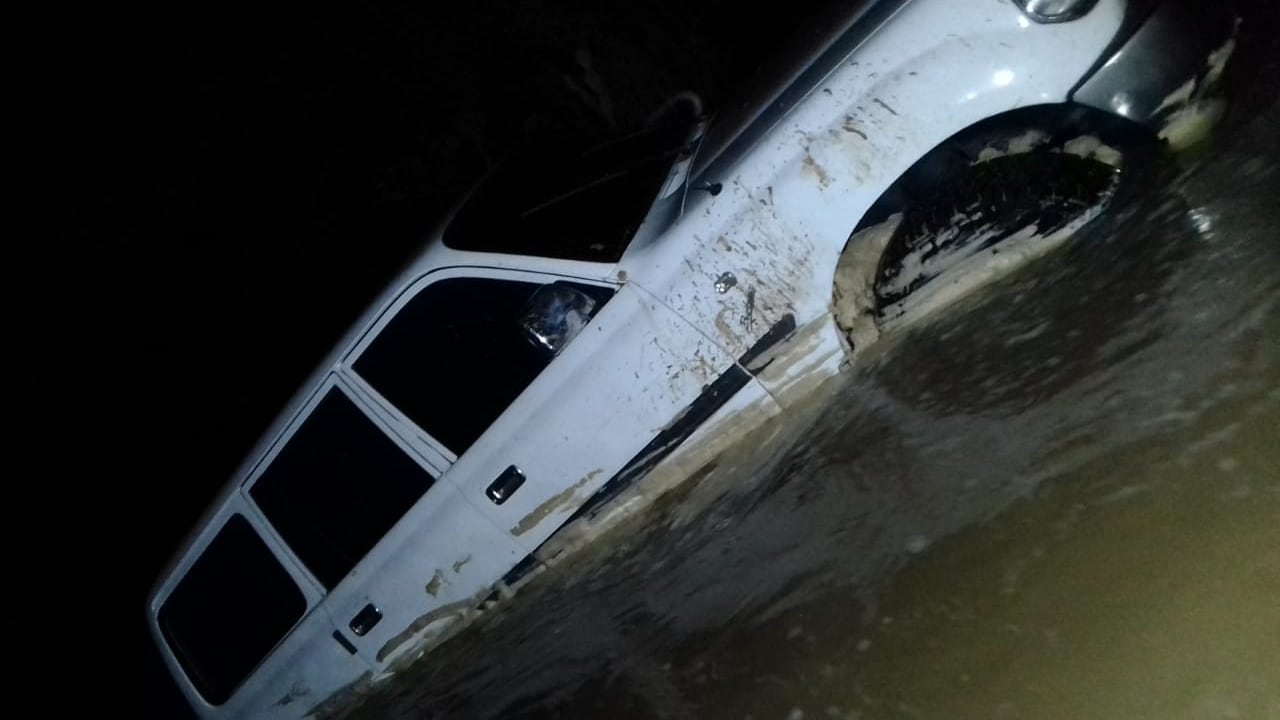 La Guajira fue escenario de una tragedia el 31 de agosto, cuando cinco personas fallecieron al quedar atrapadas en un arroyo desbordado por las lluvias torrenciales.
