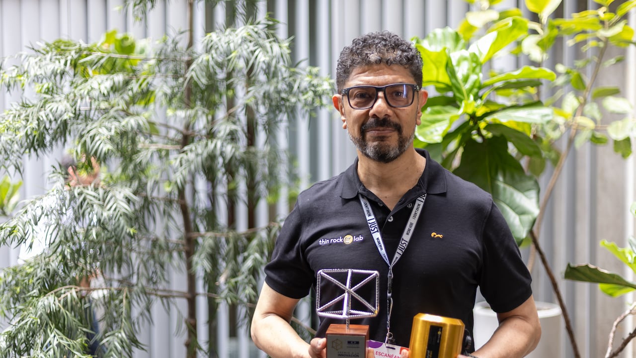 Marcel Rueda, líder de Thin Rock Lab, empresa colombiana que desarrolló una tecnología para monitorear la salud estructural de las edificaciones y detectar fallas en etapas tempranas.