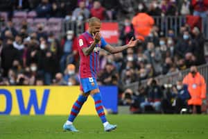 Dani Alves salió expulsado en el encuentro contra el Atlético de Madrid