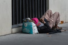 El 25 % de los habitantes en América Latina y El Caribe viven en pobreza, según datos de Cepal al cierre del 2024. (Foto by JOEL SAGET / AFP)