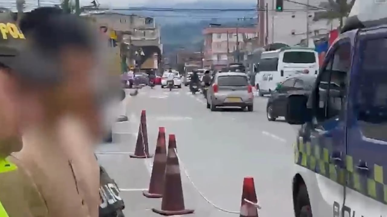 Según las autoridades, alias Vaca se encargaba del cobro de extorsiones y del control territorial en municipios como Leiva y El Rosario, en el departamento de Nariño..