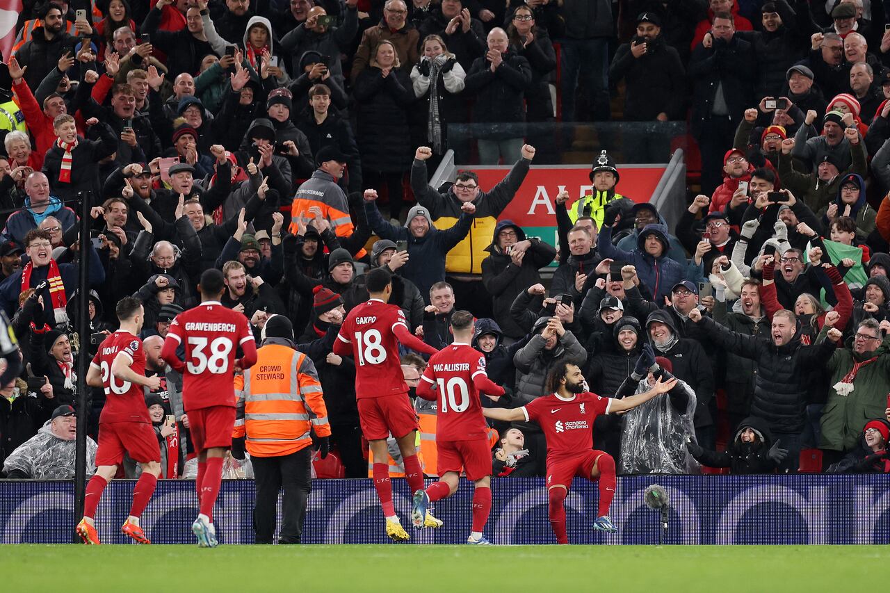 Liverpool, único líder de la Premier League.