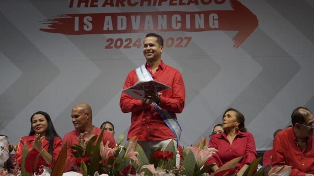 Nicolás Gallardo fue destituido del cargo, al pasar una normativa crucial durante su campaña.