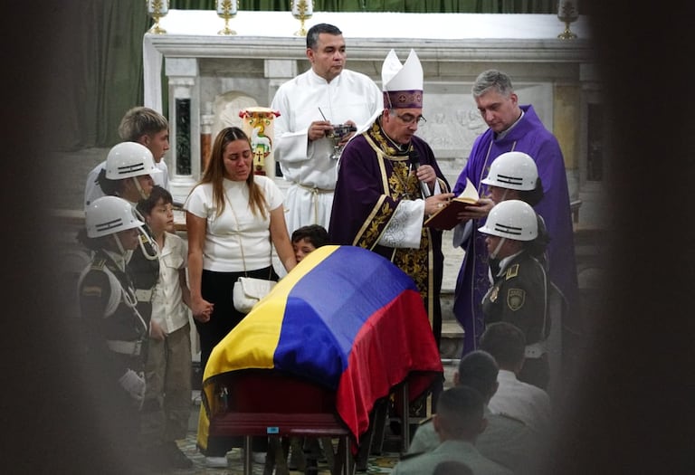 Así se vivió el triste sepelio del uniformado.