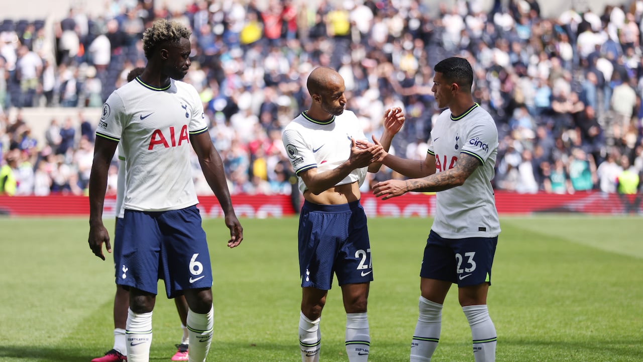 Dávinson Sánchez, defensor central colombiano del Tottenham.