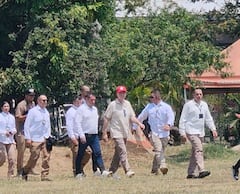 En una visita relámpago que sorprendió al entorno deportivo de la ciudad, el presidente de la FIFA, Gianni Infantino