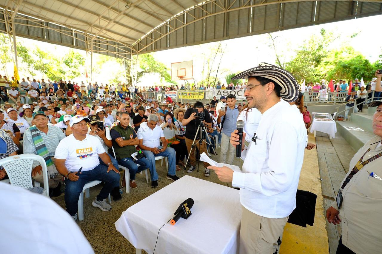 Iván Cepeda durante un evento en Tierralta, Córdoba
