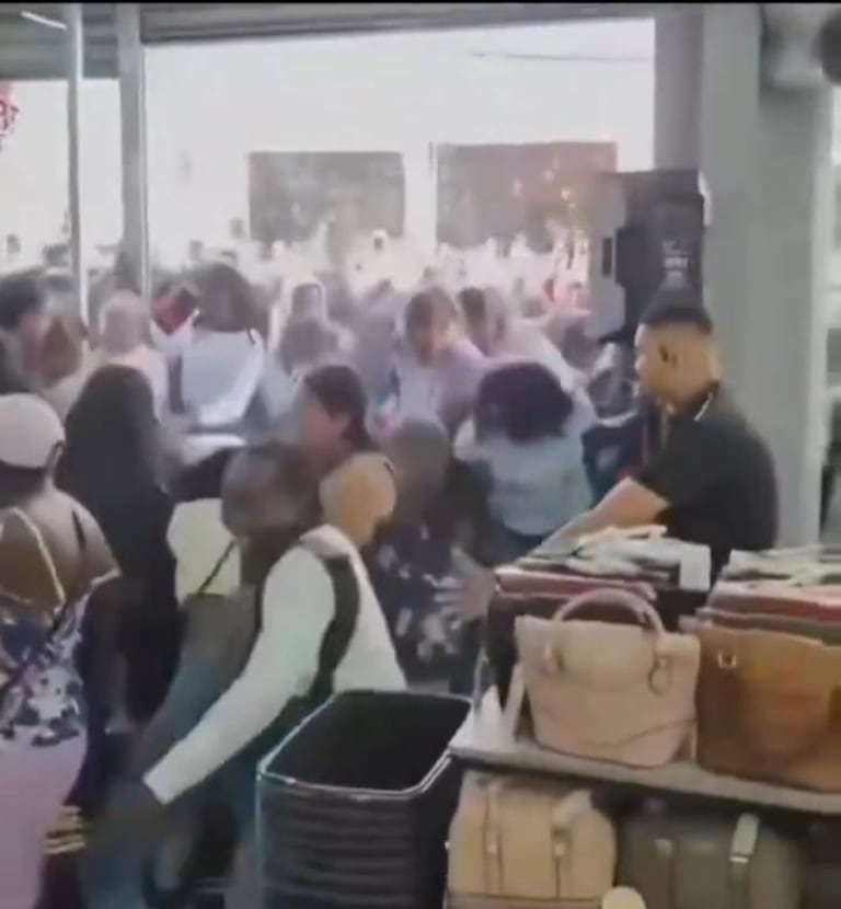 El caos reinó en la inauguración de una tienda en Santander de Quilichao.