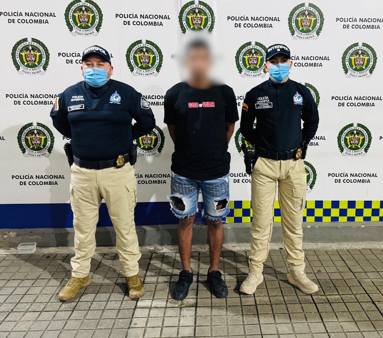 Entre los capturados existen órdenes por delitos que van desde el tráfico de drogas, la estafa y el homicidio.