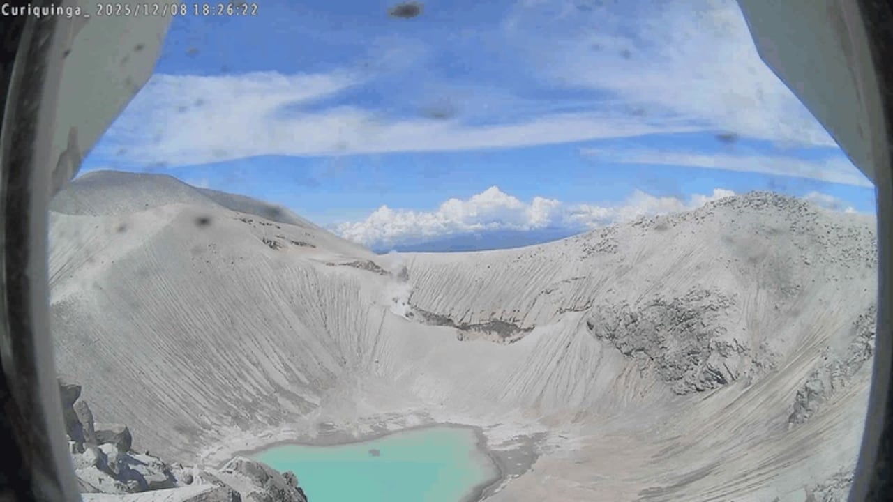 Entre 2022 y 2025, el Servicio Geológico Colombiano también ha registrado cambios en la actividad de los volcanes Curiquinga y Piocollo, como la formación de una grieta en el cráter en uno de ellos,
emisiones de ceniza y sismicidad asociada a fluidos volcánicos.