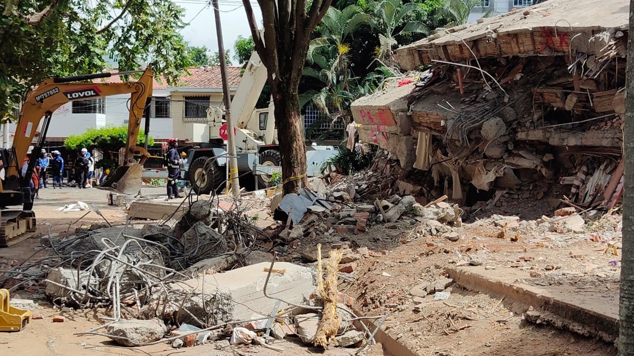 La antigüedad de las construcciones que colapsaron es otra de las variables bajo análisis de los expertos. Los edificios levantados antes de la primera norma colombiana de sismorresistencia, expedida en 1984, fueron diseñados con criterios diferentes a los actuales.