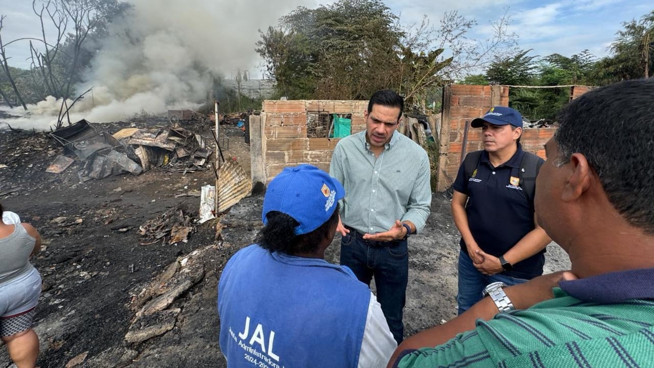 Incendio en Navarro