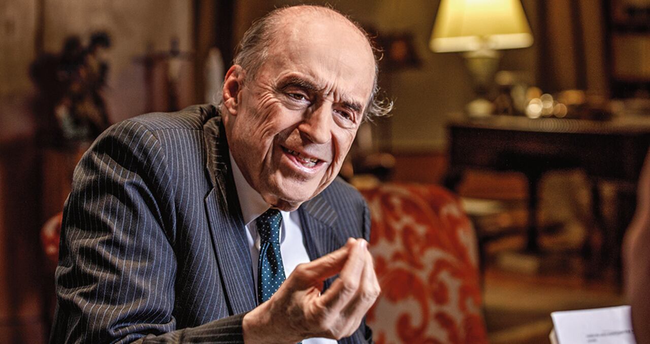 El canciller Álvaro Leyva.