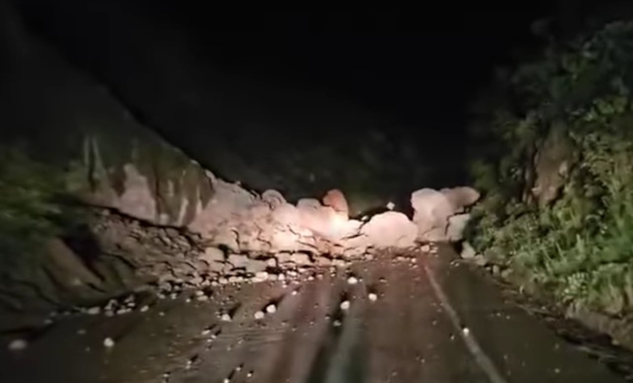 La emergencia se presentó en las horas de la madrugada de este jueves 23 de octubre, luego de un torrencial aguacero.