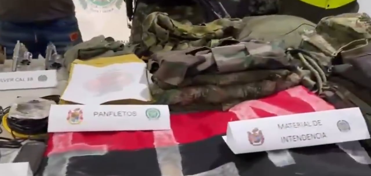 El hallazgo de mayor severidad correspondió a un cargamento con alrededor de 32 kilogramos de explosivo de alta potencia tipo R-1.