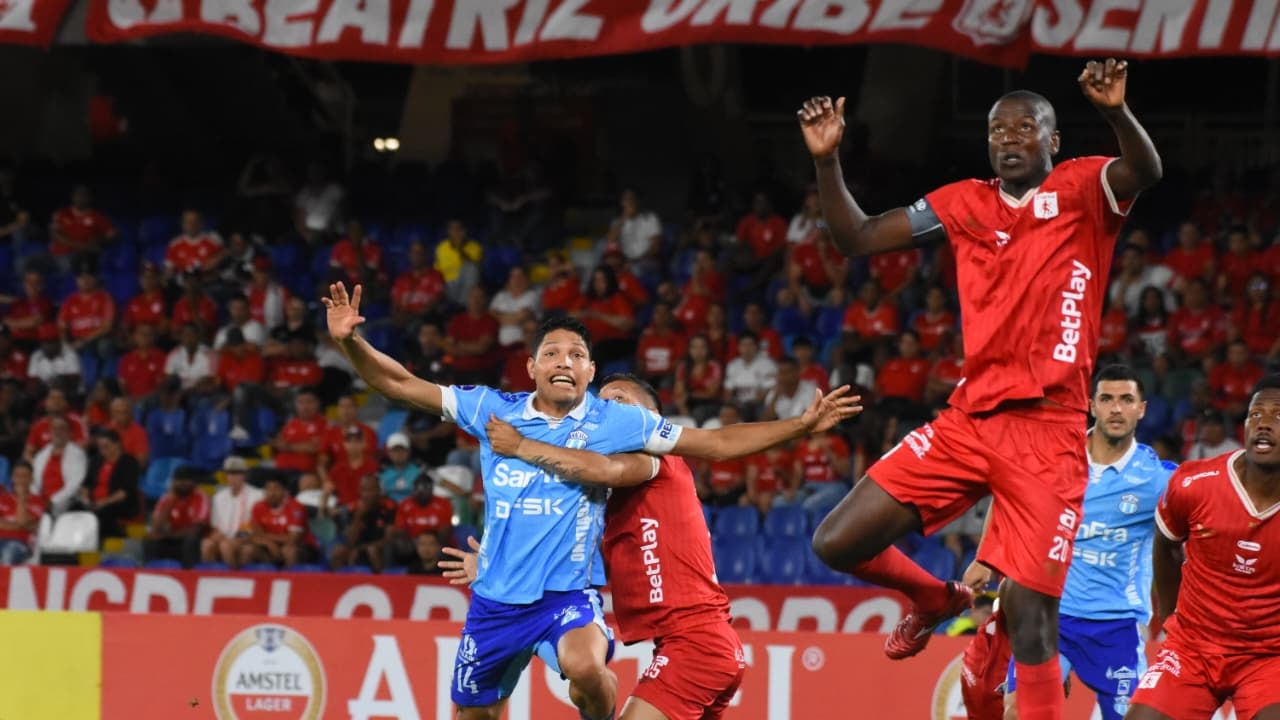 Momentos del partido de la fecha 6 del Grupo A de la Copa Sudamericana 2026, entre América de Cali y Macará.