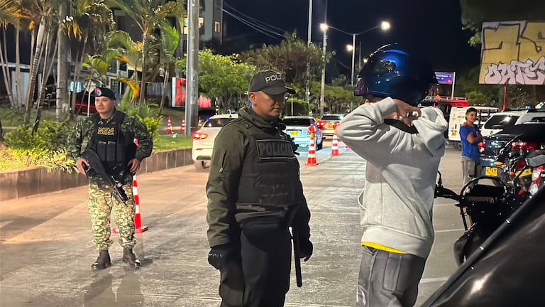 Con el objetivo de garantizar la tranquilidad, la convivencia ciudadana y el orden público, la Policía Metropolitana de Popayán ha desplegado un robusto dispositivo de seguridad en puntos estratégicos de la capital caucana.