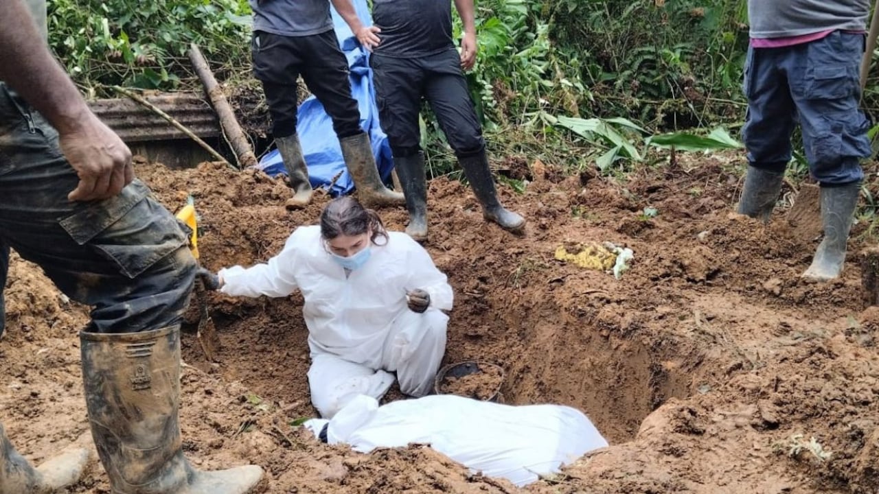 En territorios rurales de Nariño, la búsqueda de personas desaparecidas permitió recuperar los cuerpos de diez víctimas del conflicto armado.