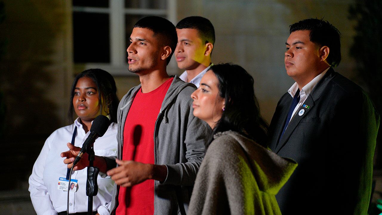 Jóvenes se reunieron con el Gobierno.