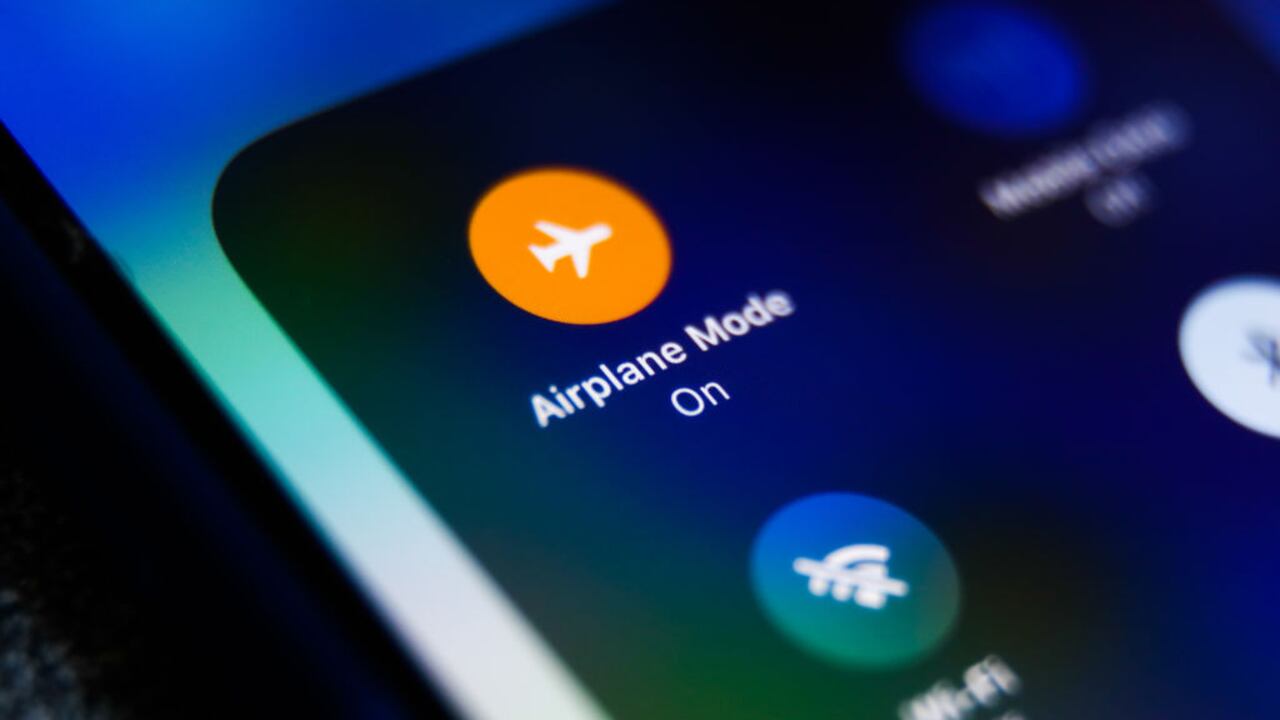 El modo avión del celular puede salvar vidas